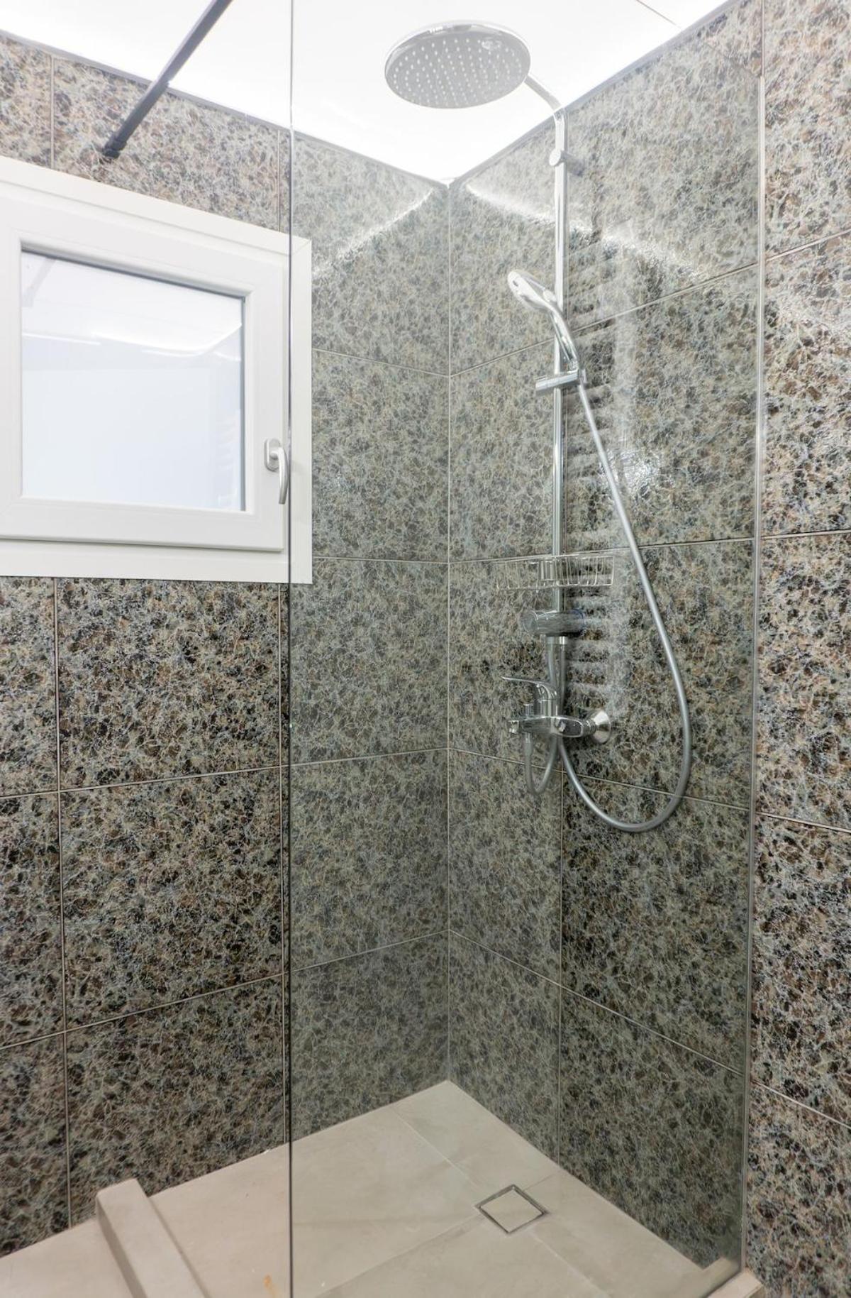 50 Steps Metro Kato Patisia Renovated Athens Apt Exterior photo