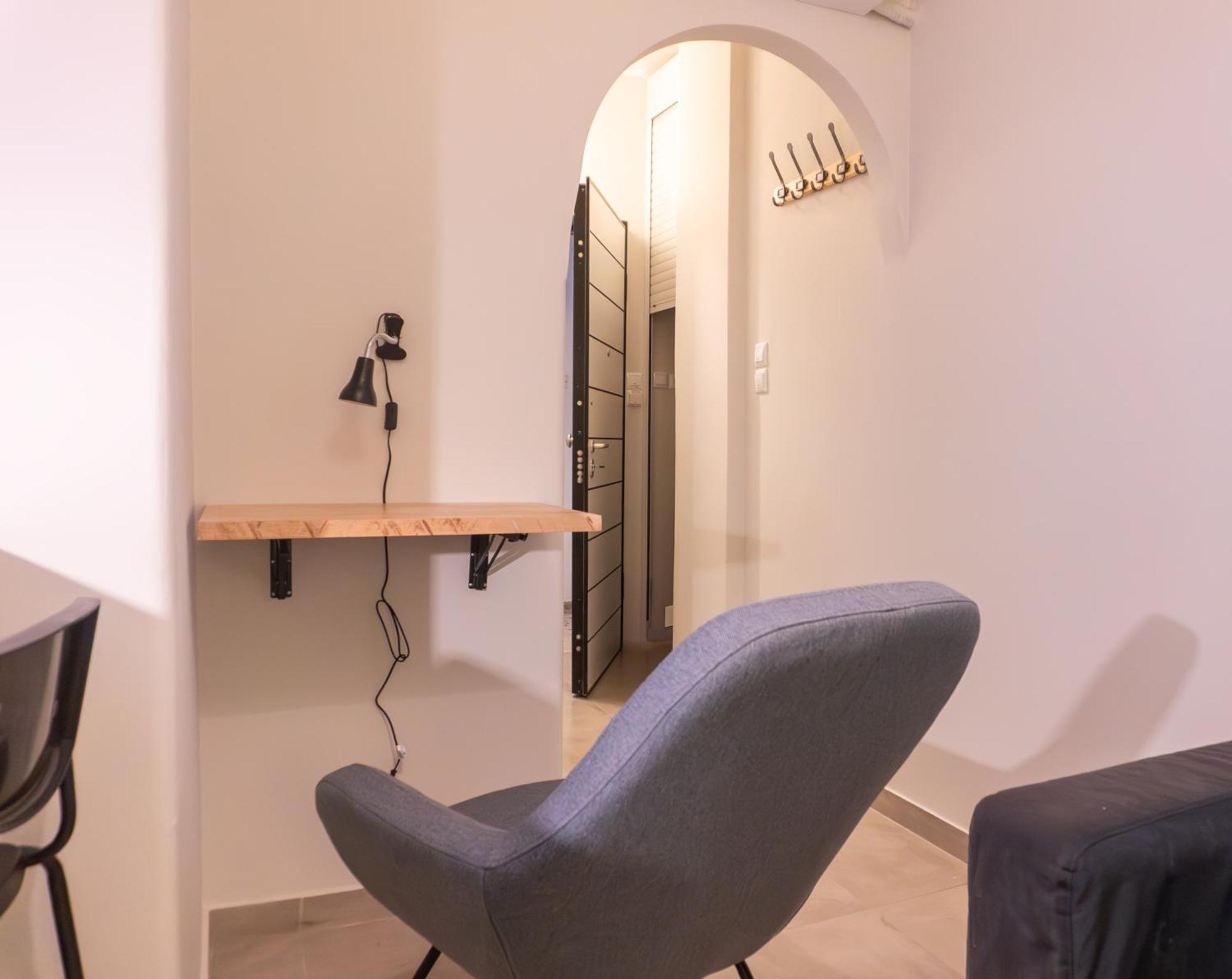 50 Steps Metro Kato Patisia Renovated Athens Apt Exterior photo